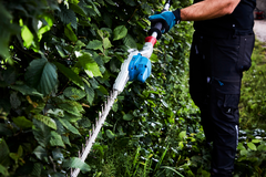 Аккумуляторный высоторез для живых изгородей Makita DUN500WZ