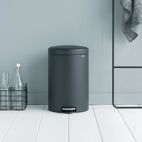 Мусорный бак с педалью newIcon 20л Brabantia Минерально-графитовый