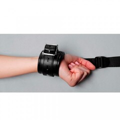 Комплект бондажных ремней с наручниками для кровати Strict Deluxe Bed Restraint Kit