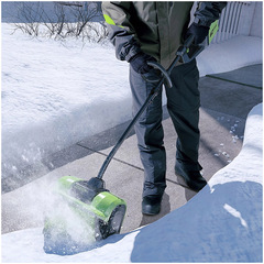 Снегоуборщик Greenworks GD60SSK5 60V (30 см) аккумуляторный, с АКБ 5 А/ч и ЗУ