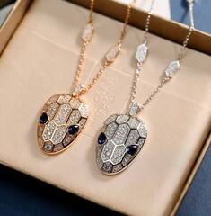 23935-Колье с подвеской голова Змеи с куб.цирконами rose VGOLD