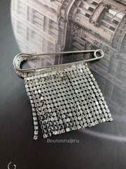 Брошь серебристая 