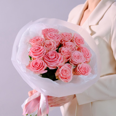 Нежный букет роз Софи Лорен