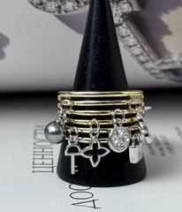 42157 - Кольцо LV широкое с подвесками