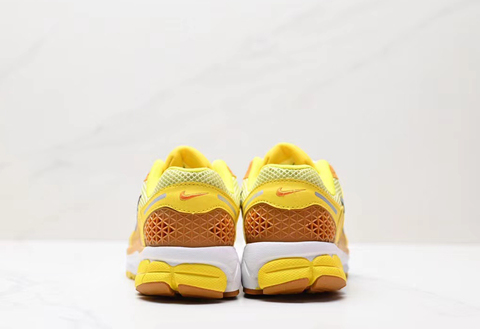 Nike Zoom Vomero 5 'Yellow Ochre' 