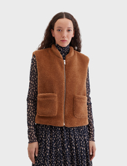 Жилет меховой Smith&Soul