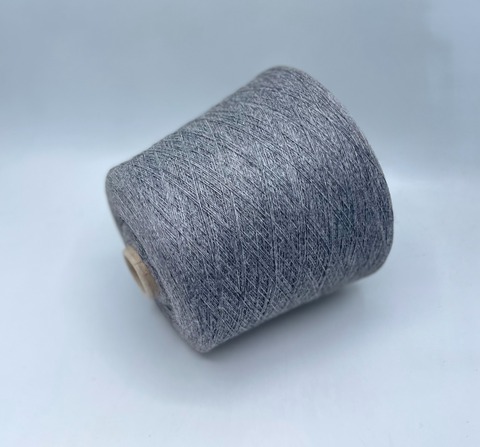 Casa del Filato(пр.Италия),art.Bobby, 1500м/100гр. 5% кашемир, 25% Меринос, 45% вискоза, 25% полиамид,цвет-Серый меланж(323/456) ,арт.36813