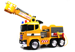 Пожарная машина G001GG с водометами с дистанционным управлением