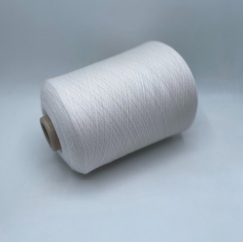 Linea Piu (пр.Италия)art- Ambra ,2/60 3000м / 100 гр. 74% меринос 26% эластан, цвет-Айвори, арт.24818
