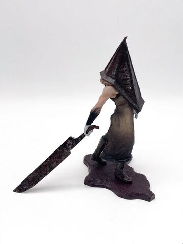 Фигурка Пирамидоголовый Сайлент Хилл 2