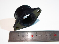 Патрубок карбюратора Suzuki DR200 SE/S 86-17
