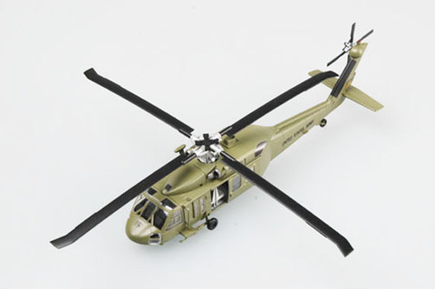 Модель Американский Вертолет UH-60 Black Hawk масштаб 1:72