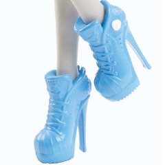 Гулия Йелпс Скариж