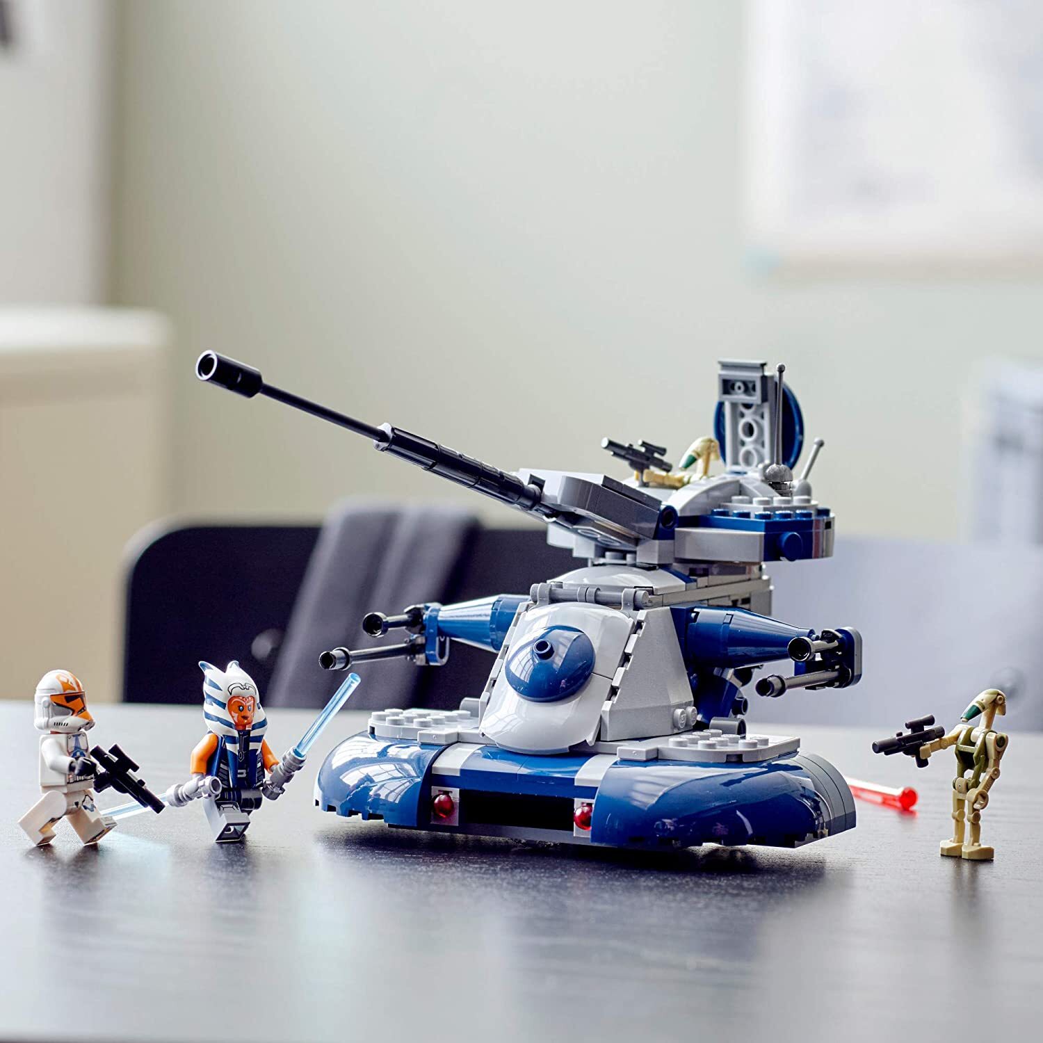 Конструктор LEGO Star Wars 75283 Бронированный штурмовой танк AAT Звездные Войны Лего