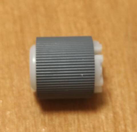 Ролик захвата/подачи из кассеты (лоток 2) HP LJ M208, M211, M236, CLJ Pro 4201, 4202, 4203 (RM2-2695)