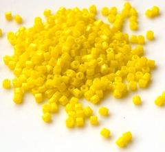 Бисер Тохо Hexagon 11/0 0042 лимонный