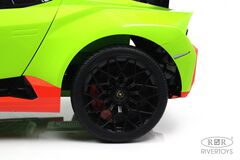 Lamborghini Huracán STO E888EE (ЛИЦЕНЗИОННАЯ МОДЕЛЬ) с дистанционным управлением