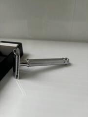 Станок для бритья с закрытой головой