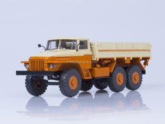 URAL-377 flatbed Autoexport orange-beige 1:43 AutoHistory