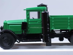 UralZIS-352 gas generator green LOMO-AVM 1:43