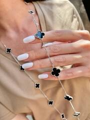 Колье-нитка Trendy из серебра с агатом - 10 мотивов клевер длина 120 см