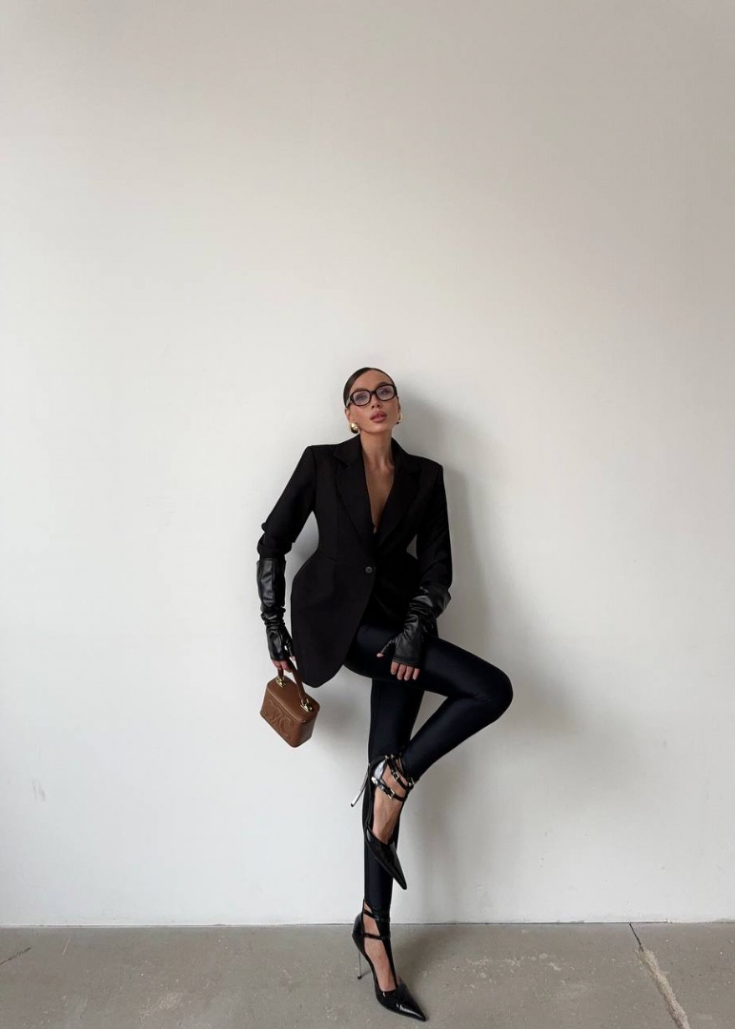 Жакет "Инстамодель", черный