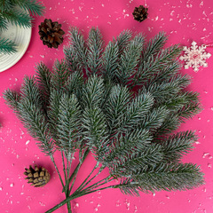 №2 Ветки ели в серебристом глиттере, 15 лапок на ветке, 31 см, набор 3 букета.