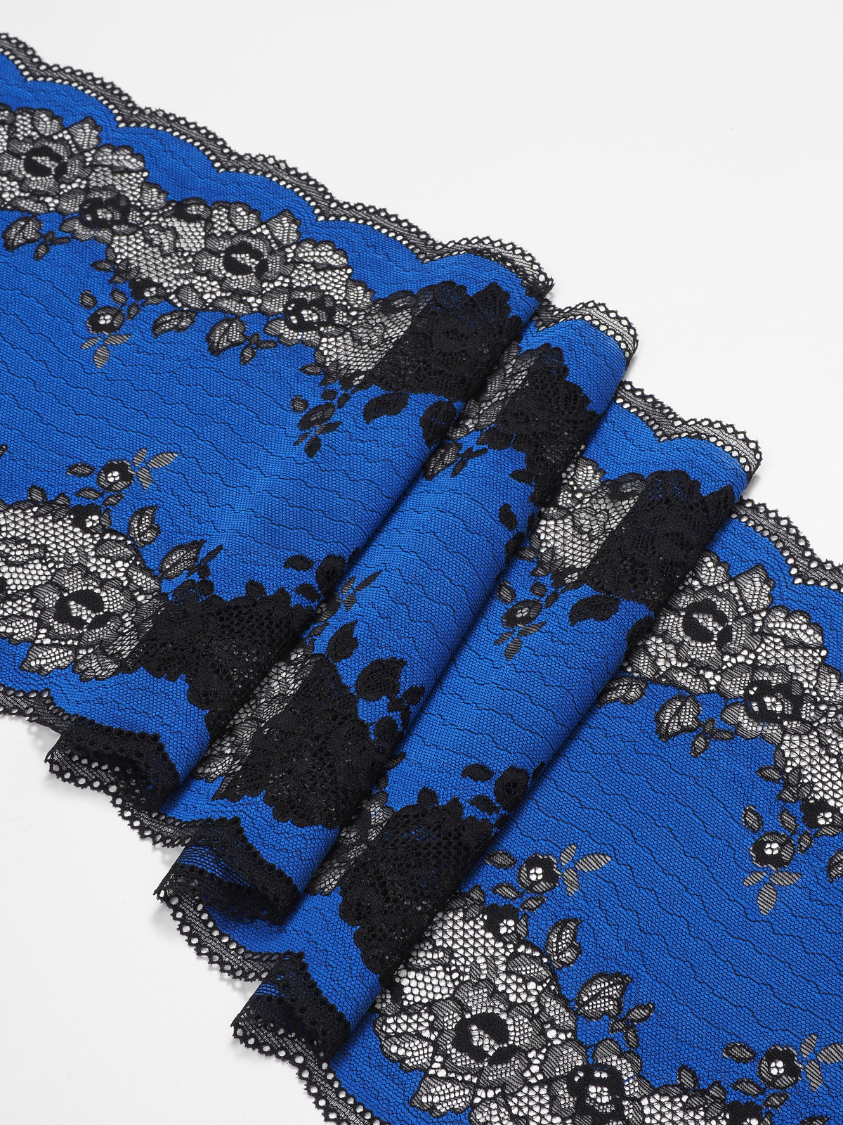 Эластичное кружево для белья ультрамарин с черным ширина 23 см