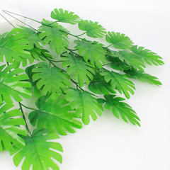 Монстера, 7 листьев на ветке, зелень искусственная, 40 см., набор 5 веток.