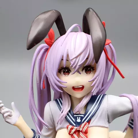 Девушка кролик на роликах аниме фигурка