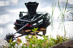 Набор: Прикормочный кораблик Boatman Actor Plus GPS, Эхолот Deeper CHIRP+ 3, крепление для кораблика и усилитель связи, разбрасыватель прикормки