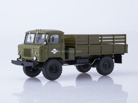 GAZ-66 4x4 (Gorky) Airborne troops khaki 1:43 Our Trucks #38