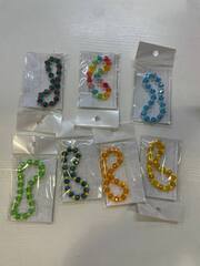 Браслет из стеклянных бусин