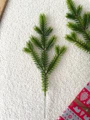 Еловые ветки искусственные, еловые лапки, 9 лапок на ветке, Зеленая, декор зимний, новогодний, 35 см, набор 20 веток