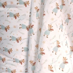 Лисичка с десертом