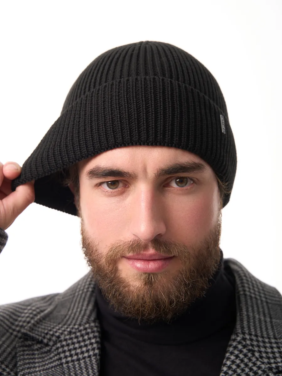 Шапка зимняя на флисе вязаная осень