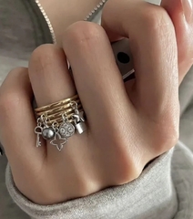 42157 - Кольцо LV широкое с подвесками