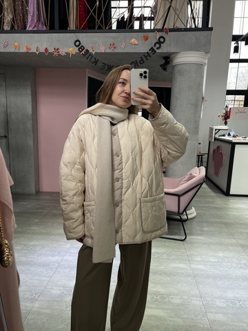 Бомбер Лоран молочный