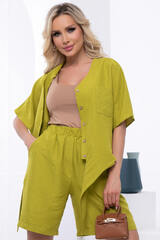 Костюмы с шортами