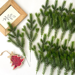 Еловые ветки искусственные, еловые лапки, 9 лапок на ветке, Зеленая, декор зимний, новогодний, 35 см, набор 20 веток