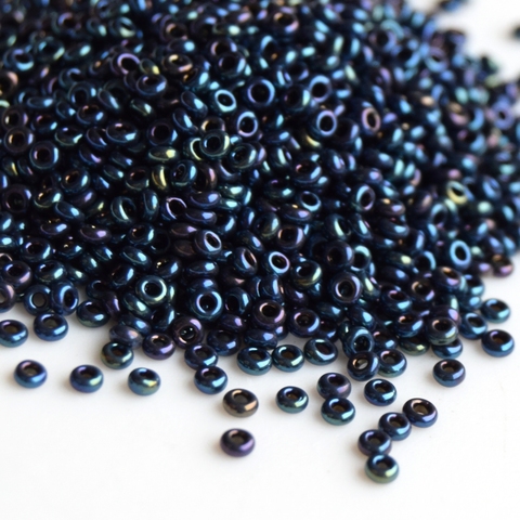 Toho Demi Round 11/0 цвет 0088 темно-синий бензиновый