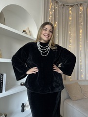 Костюм из мехового трикотажа черный