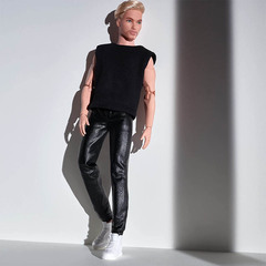 Барби Лукс 5 Кен Блондин с Щетиной Шон 1 Волна