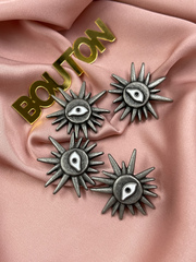 Пуговицы Скиап. в форме солнца с глазом и лучами состаренное серебро