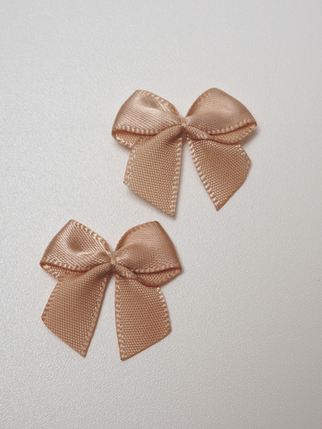 Бантик пришивной декоративный загорелый телесный 2,5 см