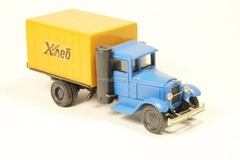 UralZIS-352 van Bread LOMO-AVM 1:43