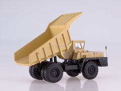 BELAZ-7522 early dumper yellow 1:43 Start Scale Models (SSM)