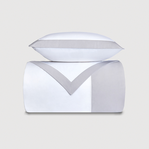 Постельное белье 2 спальное евро макси Сlaire&Caroll Frame белое с серым