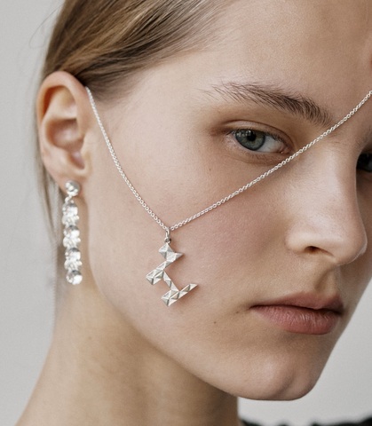 кулон собака змейка рубика