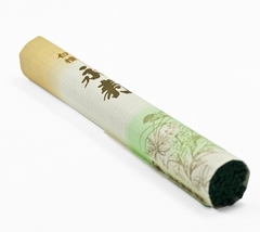 Tokusen Byakudan incense roll